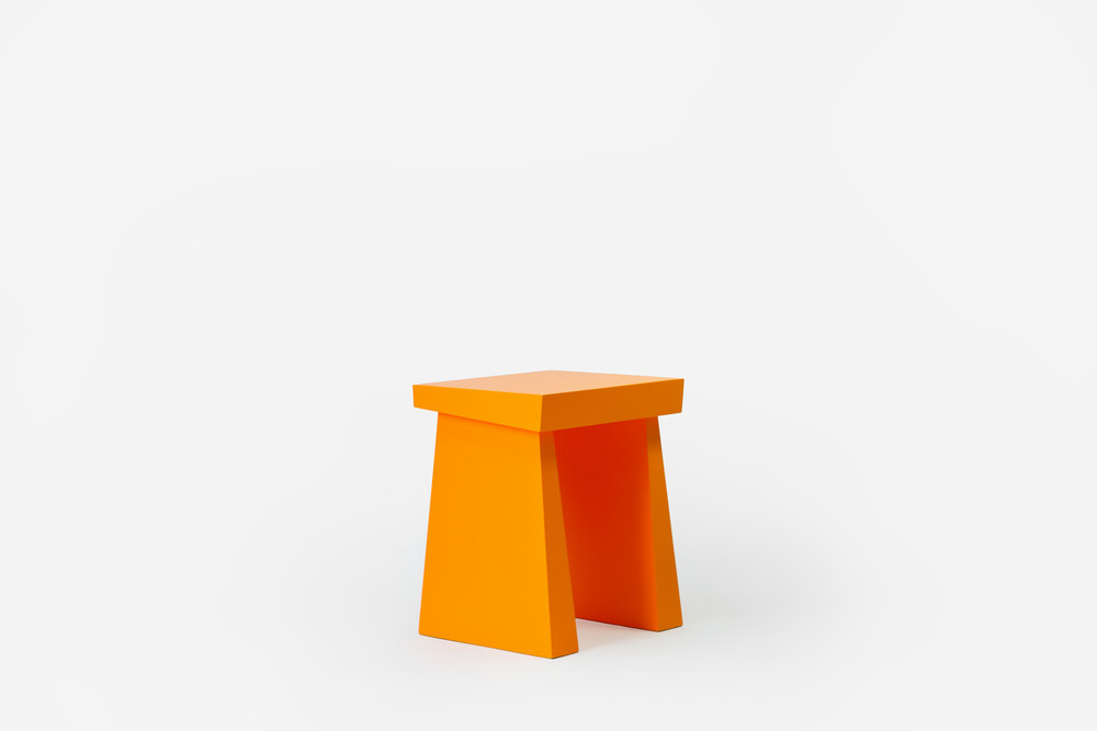 Dream side table, view 3